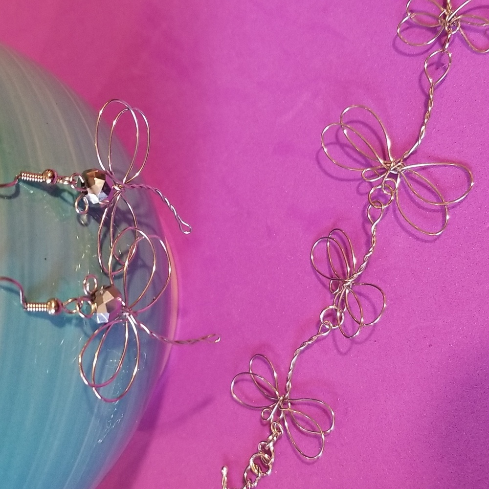 Dragonfly Earring and Bracelet Set Jewelry.Hypoallergenic. 07/14/024